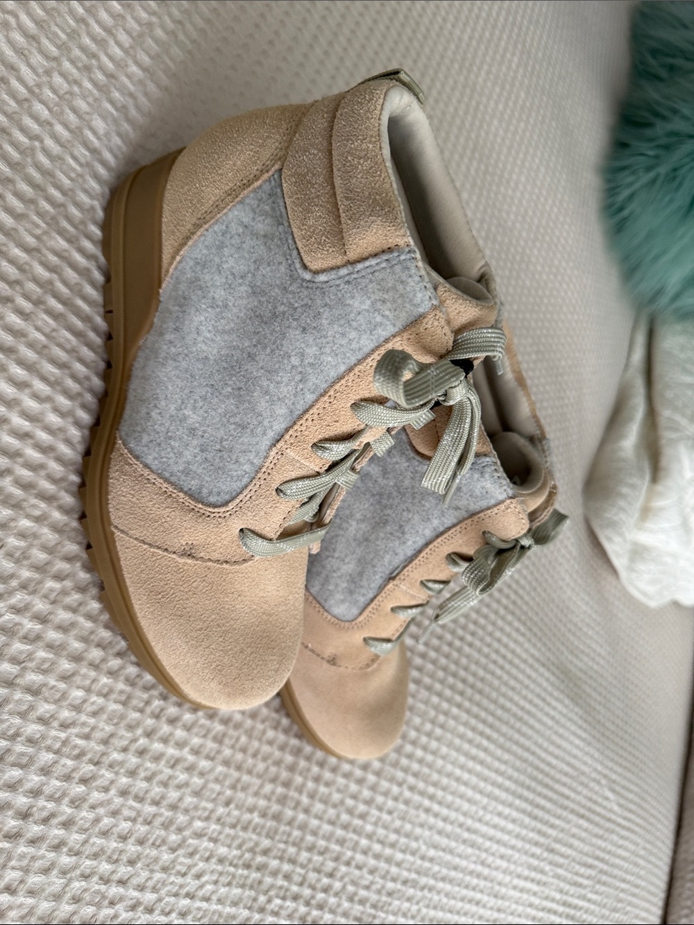 Sorel Women's Beige and Light Gray Lace-Up Suede Boots in size 7 NWT